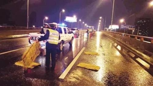 混凝土梁加固新工藝介紹，混凝土梁加固，新型工藝深度解析與 行業(yè)新聞 第4張