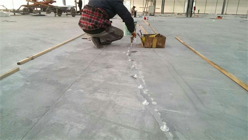 裂縫修補(bǔ)技術(shù)的實(shí)際應(yīng)用案例，裂縫修補(bǔ)技術(shù)，實(shí)際應(yīng)用案例全解析 行業(yè)新聞 第2張