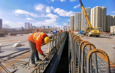 鋼梁加固施工安全管理措施，鋼梁加固施工，全方位安全管理措施解析 行業(yè)新聞 第4張