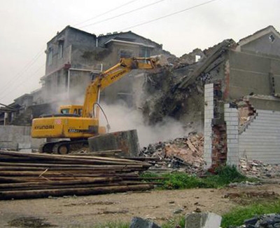 鋼結(jié)構(gòu)廠房拆除應(yīng)急預(yù)案案例，鋼結(jié)構(gòu)廠房拆除應(yīng)急預(yù)案案例，保障安全與