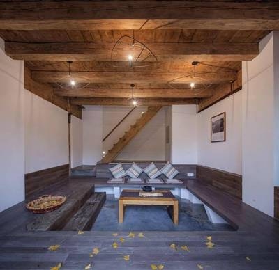 民宿原木裝修風(fēng)格效果圖，幾種不同風(fēng)格的標(biāo)題供你參考，你可以根據(jù)具體需求進(jìn)行選擇，，文藝清新風(fēng)，邂逅原木詩(shī)意，解鎖民宿絕美裝修效果圖，實(shí)用干貨風(fēng)，民宿原木裝修風(fēng)格全解析，超贊效果圖大賞，吸睛夸張風(fēng)，驚爆！民宿原木 行業(yè)新聞 第2張