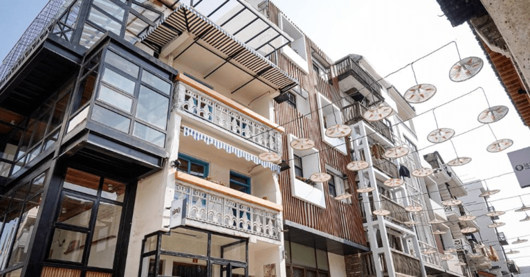 老舊商圈改造，幾種不同風格的標題供你參考，，正式務(wù)實風，聚焦老舊商圈改造，煥新城市商業(yè)活力，積極展望風，老舊商圈改造，開啟商業(yè)蝶變新篇章，強調(diào)意義風，破局煥新！老舊商圈改造激活發(fā)展 行業(yè)新聞 第1張