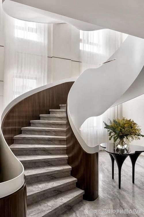 螺旋樓梯效果圖大全（51種螺旋樓梯創(chuàng)意設計,讓人大飽眼福!） 行業(yè)新聞 第12張