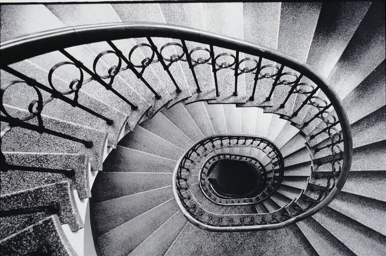 螺旋樓梯效果圖大全（51種螺旋樓梯創(chuàng)意設計,讓人大飽眼福!） 行業(yè)新聞 第14張