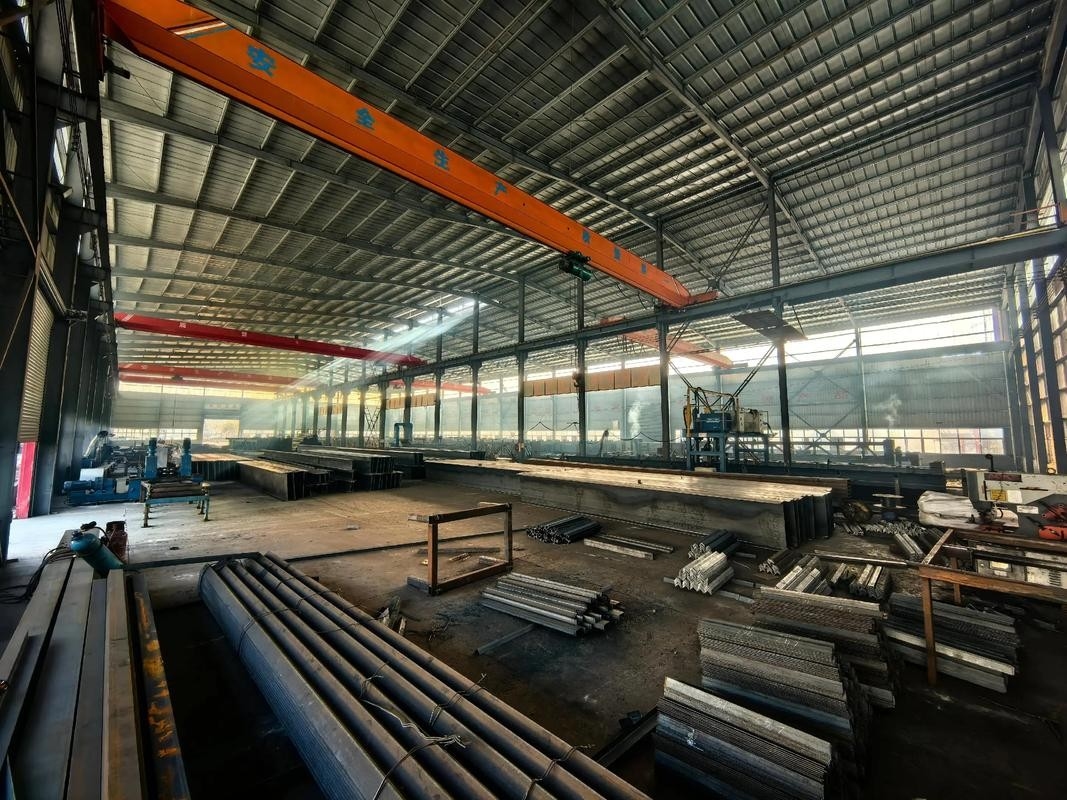 廣漢鋼結(jié)構(gòu)老板簡(jiǎn)歷（廣漢鋼結(jié)構(gòu)公司老板簡(jiǎn)歷）