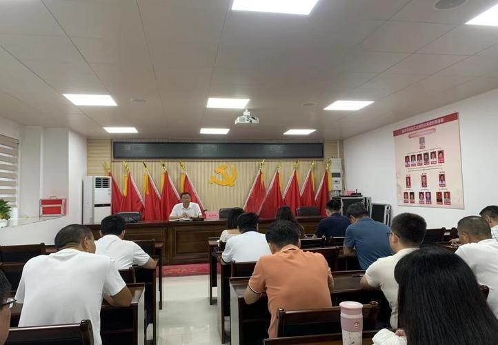 陸豐鋼結(jié)構(gòu)公司領(lǐng)導(dǎo)班子成員簡歷