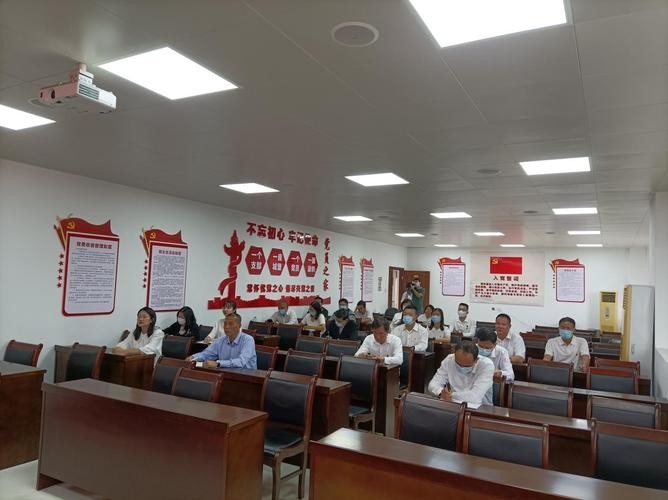 陸豐鋼結(jié)構(gòu)公司領(lǐng)導(dǎo)班子成員簡歷