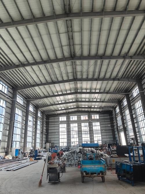 離我最近的彩鋼瓦廠(離我最近的彩鋼瓦廠根據(jù)您提供的信息)