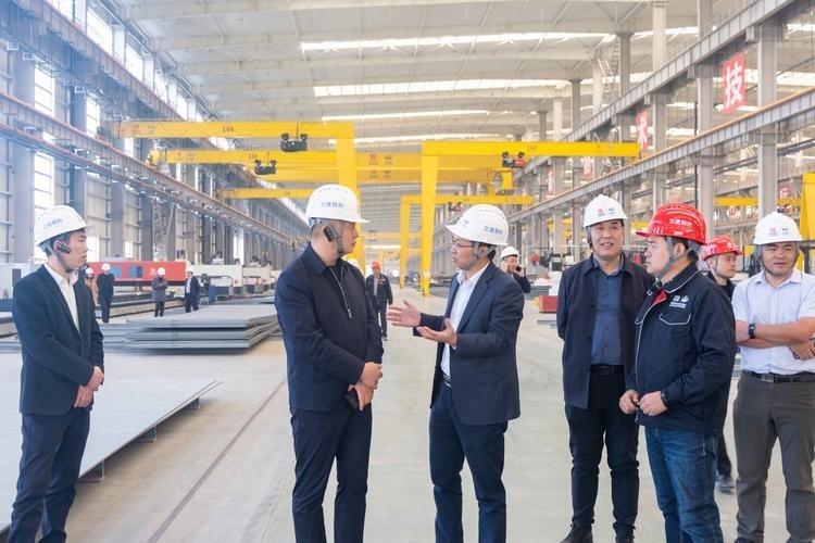 新華鋼構(gòu)老板個(gè)人簡(jiǎn)歷（新華鋼構(gòu)老板個(gè)人簡(jiǎn)歷如何查詢）