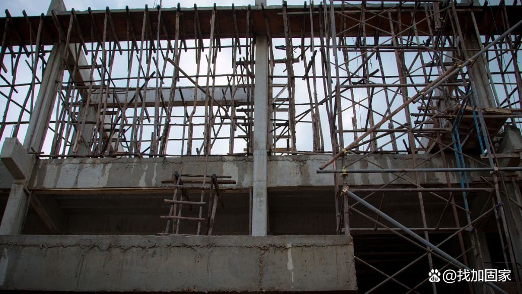 碳纖維加固有哪些優(yōu)缺點？（碳纖維加固有哪些優(yōu)缺點,）