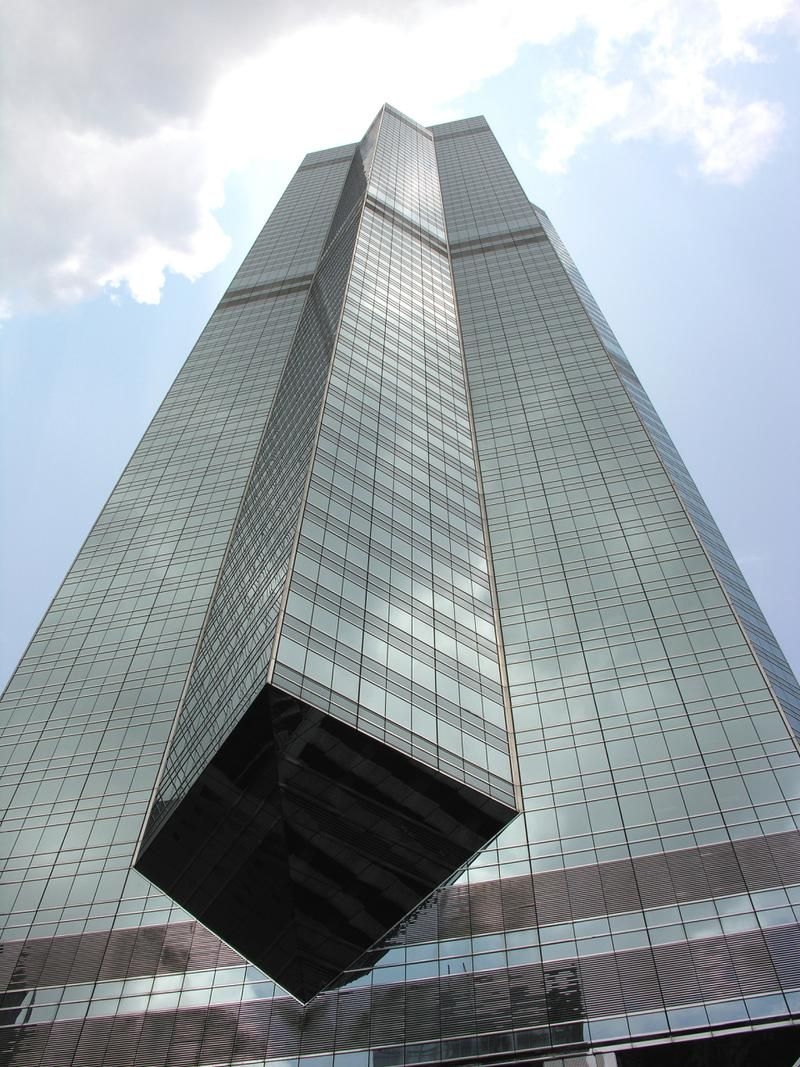 有哪些著名的鋼結(jié)構(gòu)玻璃幕墻案例？（有哪些著名的鋼結(jié)構(gòu)玻璃幕墻案例共參考1篇資料）