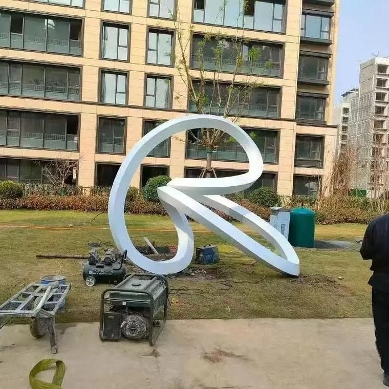 無錫雕塑設(shè)計(jì)公司（無錫雕塑設(shè)計(jì)公司和北京湃勒思的營銷案例）