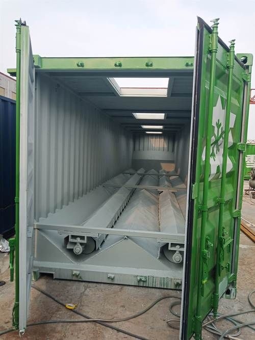 給我一些鋼制集裝箱的圖片