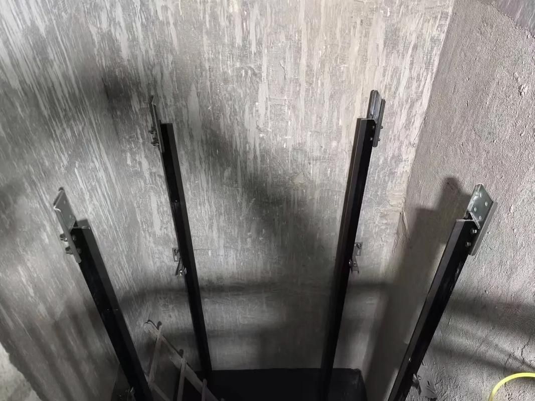 給我一些槽鋼加固承重墻的案例圖片（槽鋼加固承重墻施工圖片）