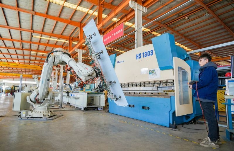 鋼結(jié)構(gòu)電梯井道施工工藝（鋼結(jié)構(gòu)電梯井道怎么制作）