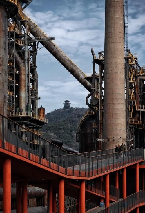 鋼結(jié)構(gòu)背景圖有哪些風格？（鋼結(jié)構(gòu)背景圖有哪些風格,鋼結(jié)構(gòu)背景圖風格多樣）