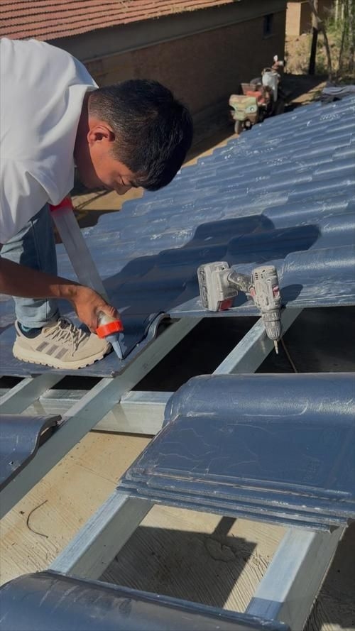 給我一些琉璃瓦制作圖片(琉璃瓦制作中哪個步驟最關鍵)