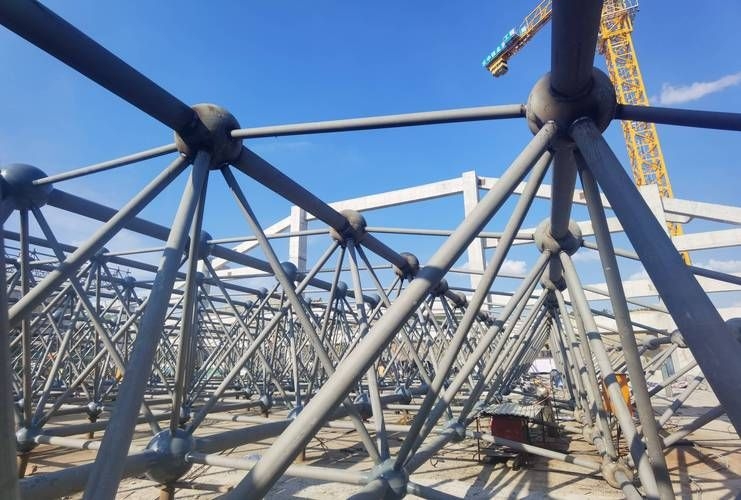 如何選擇專業(yè)的網(wǎng)架制作安裝公司？（如何選擇專業(yè)的網(wǎng)架制作安裝公司）