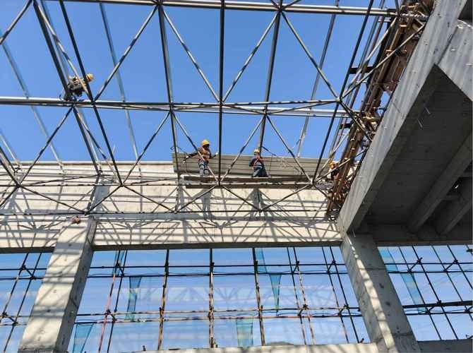 如何選擇專業(yè)的網(wǎng)架制作安裝公司？（如何選擇專業(yè)的網(wǎng)架制作安裝公司）