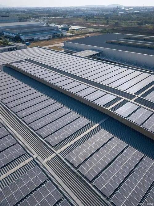 彩鋼瓦光伏安裝有哪些案例(彩鋼瓦光伏安裝有哪些案例,)