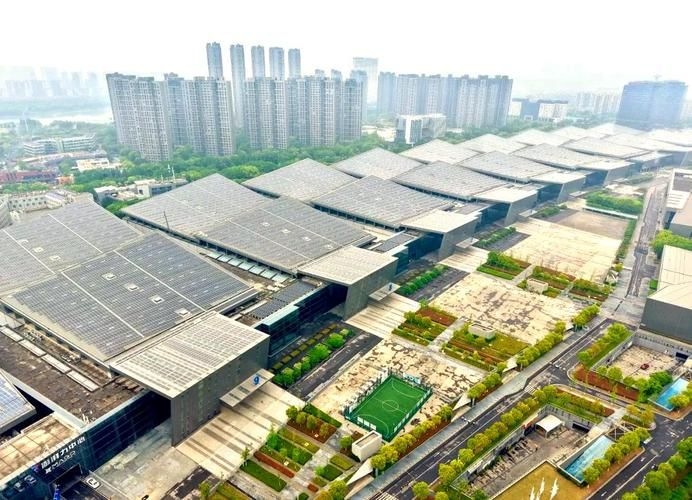 彩鋼瓦光伏安裝有哪些案例(彩鋼瓦光伏安裝有哪些案例,)