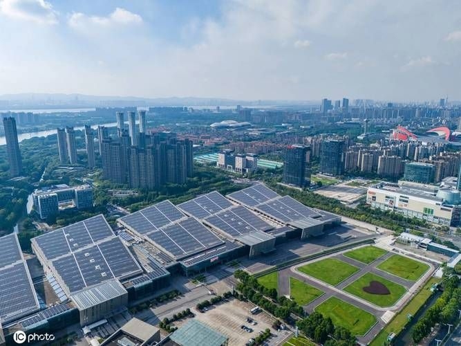 彩鋼瓦光伏安裝有哪些案例(彩鋼瓦光伏安裝有哪些案例,)