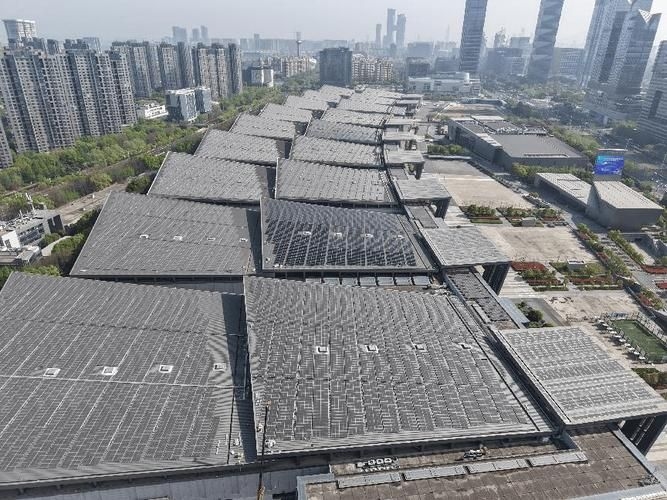 彩鋼瓦光伏安裝有哪些案例(彩鋼瓦光伏安裝有哪些案例,)