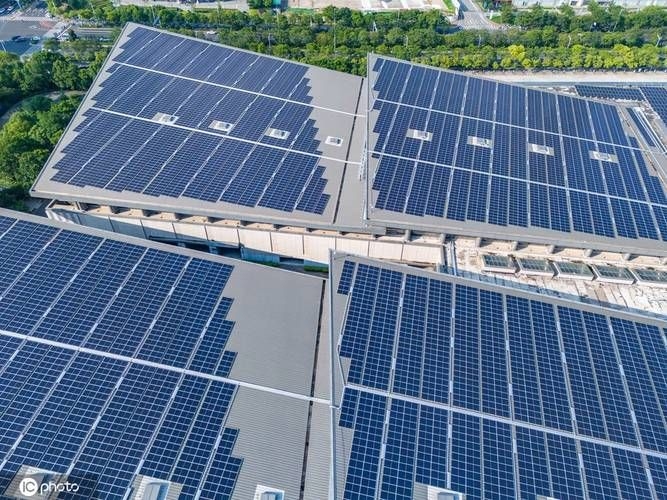 彩鋼瓦光伏安裝有哪些案例(彩鋼瓦光伏安裝有哪些案例,)