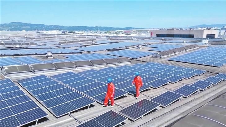 彩鋼瓦光伏安裝有哪些案例(彩鋼瓦光伏安裝有哪些案例,)