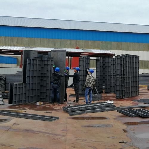 鋼模板圖片高清大圖(鋼模板圖片高清大圖共參考16篇資料,我?guī)湍阏伊艘恍╀撃0宓母咔鍒D片)