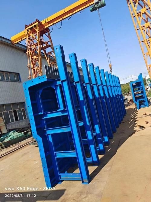 鋼模板圖片高清大圖(鋼模板圖片高清大圖共參考16篇資料,我?guī)湍阏伊艘恍╀撃0宓母咔鍒D片)