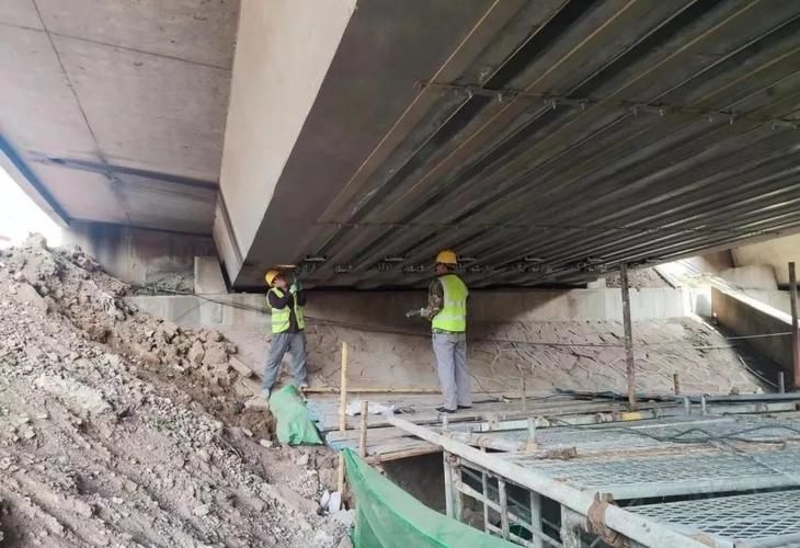 給我推薦一些空心板加固的案例（空心板加固案例）