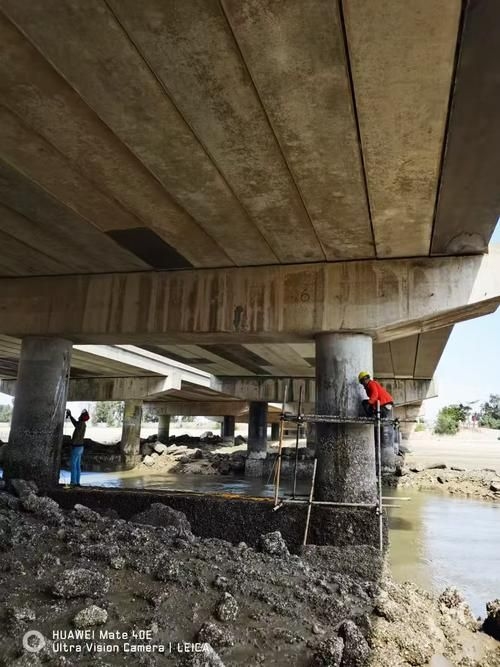 給我推薦一些空心板加固的案例（空心板加固案例）