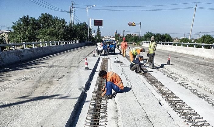 給我推薦一些空心板加固的案例（空心板加固案例）