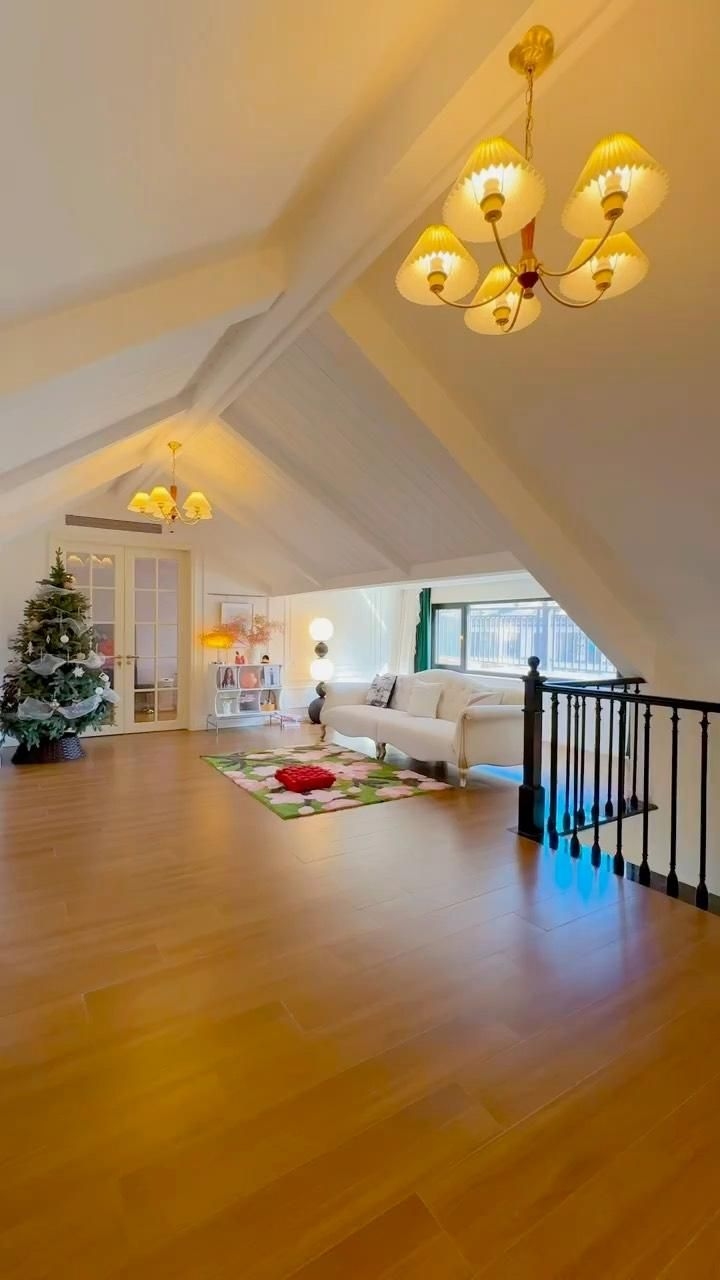 哪種做法最適合家裝閣樓？（家裝閣樓，鋼混結(jié)構(gòu)是最適合的選擇，厚度實(shí)至16公分）