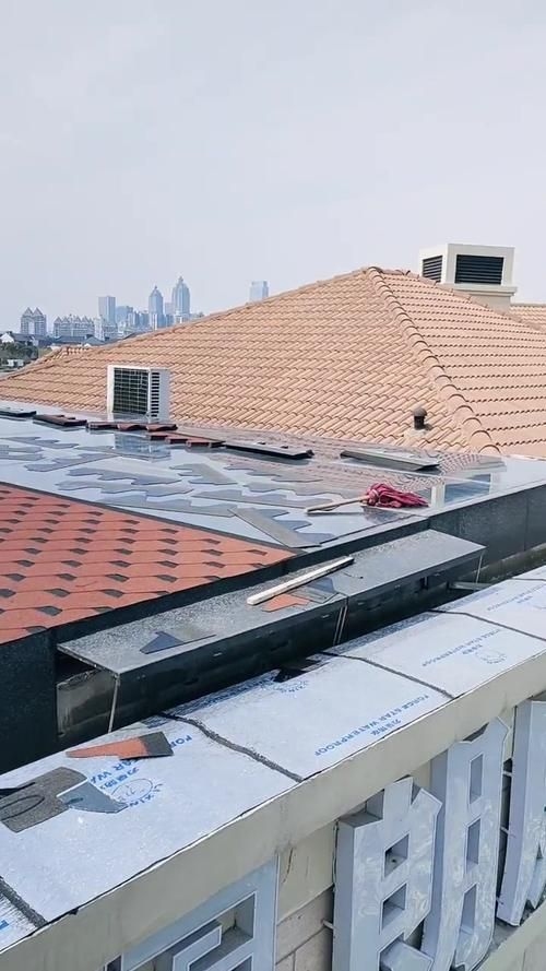 給我一些民用鋼結(jié)構(gòu)屋頂?shù)膱D片(民用鋼結(jié)構(gòu)屋頂實(shí)拍圖)