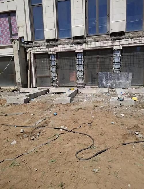 給我一些承重墻體加固的案例圖片(承重墻體加固)