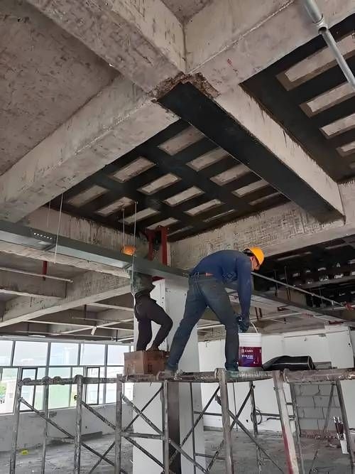 給我一些承重墻體加固的案例圖片(承重墻體加固)