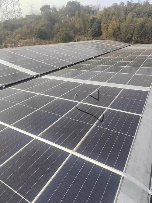 有哪些品牌提供彩鋼瓦光伏安裝服務(wù)？（百度愛采購彩鋼瓦光伏安裝服務(wù)品牌對比要點）