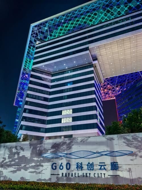 有哪些知名的鋼結(jié)構(gòu)長廊案例？（有哪些知名的鋼結(jié)構(gòu)長廊案例?） 行業(yè)新聞 第7張