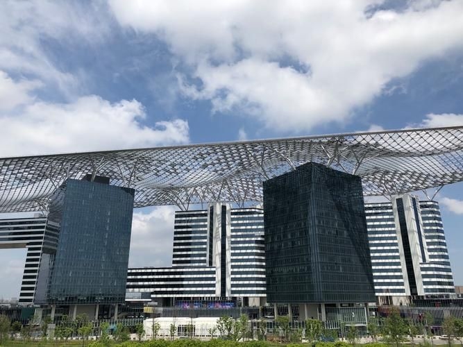 有哪些知名的鋼結(jié)構(gòu)長廊案例？（有哪些知名的鋼結(jié)構(gòu)長廊案例?） 行業(yè)新聞 第11張