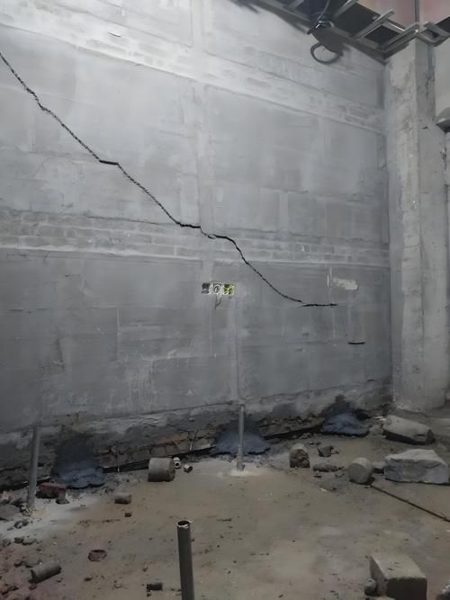 磚混結(jié)構(gòu)房屋有哪些常見病害（磚混結(jié)構(gòu)房屋有哪些常見、note、video組件要求） 行業(yè)新聞 第1張