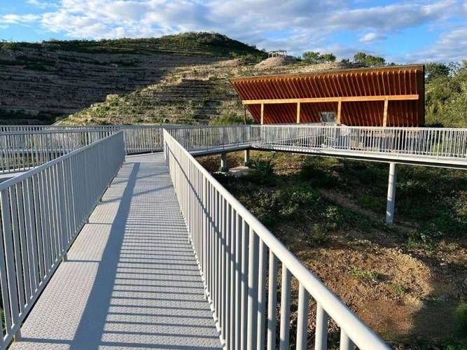 給我一些鋼結(jié)構(gòu)觀光平臺(tái)的案例圖片（國內(nèi)外知名的鋼結(jié)構(gòu)觀光平臺(tái)案例圖片共參考2篇資料） 行業(yè)新聞 第7張