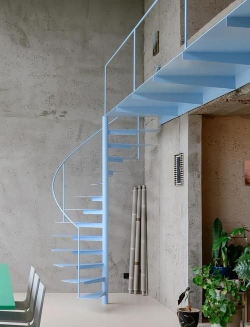 給我一些螺旋式樓梯的圖片（給我一些螺旋式樓梯的圖片,展開,又稱旋轉(zhuǎn)樓梯，） 行業(yè)新聞 第3張