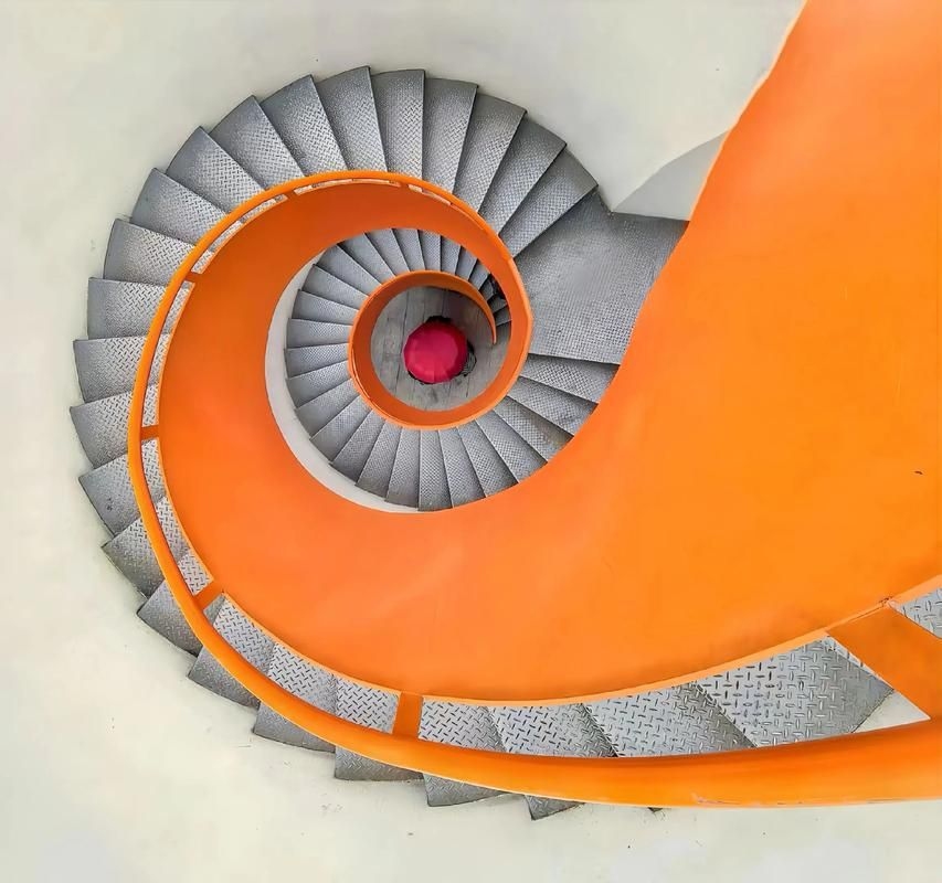 給我一些螺旋式樓梯的圖片（給我一些螺旋式樓梯的圖片,展開,又稱旋轉(zhuǎn)樓梯，） 行業(yè)新聞 第16張