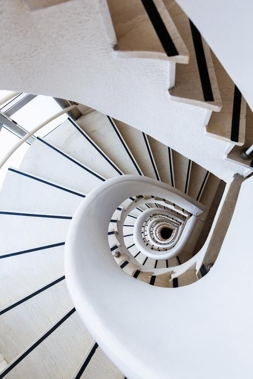 給我一些螺旋式樓梯的圖片（給我一些螺旋式樓梯的圖片,展開,又稱旋轉(zhuǎn)樓梯，） 行業(yè)新聞 第25張