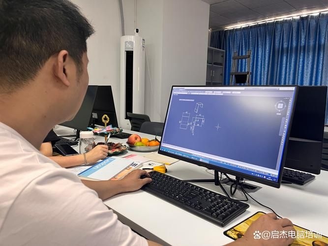 技術(shù)員和詳圖員哪個(gè)更穩(wěn)定（技術(shù)員和詳圖員與詳圖員哪個(gè)更穩(wěn)定性與可信用戶要求） 行業(yè)新聞 第7張