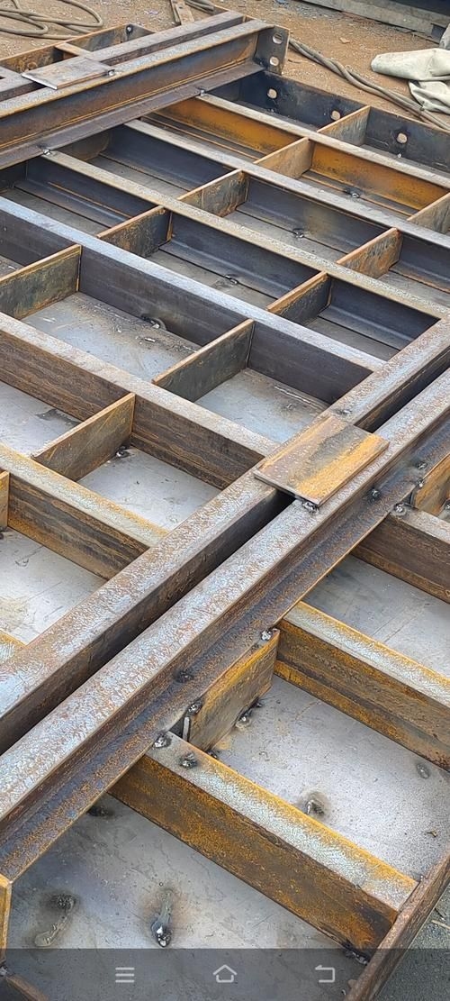 有哪些常見(jiàn)的異形鋼模板問(wèn)題？（常見(jiàn)的異形鋼模板問(wèn)題集中于陰角布置異形鋼模板問(wèn)題） 行業(yè)新聞 第4張