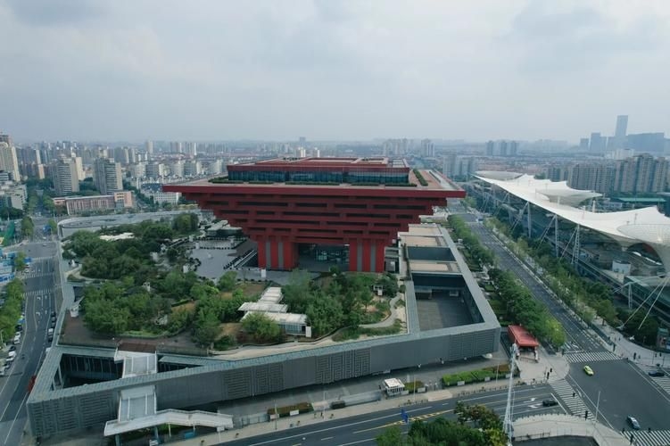 給我一些采光頂?shù)牡湫桶咐齾⒖迹ńo我一些采光頂?shù)牡湫桶咐齾⒖?你好!） 行業(yè)新聞 第11張