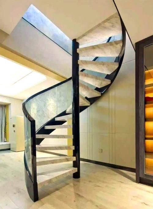 再給我?guī)讉€(gè)螺旋樓梯的設(shè)計(jì)案例 行業(yè)新聞 第5張